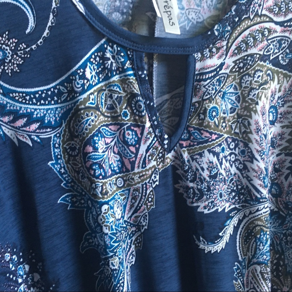 Paisley Keyhole Ruffled Shirt - Picture 3 of 4